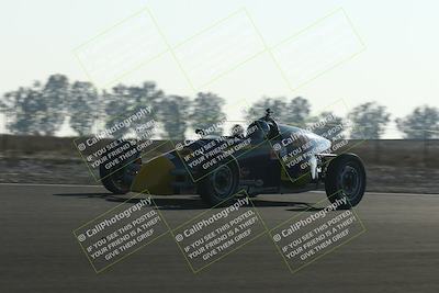 media/Feb-23-2025-CalClub SCCA (Sun) [[bfce4a12aa]]/Group 2/Qual Turn 3/